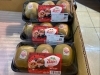ルビーレッドキウイ「🥝見た目で驚き、味で感動。ルビーレッドキウイ❣️新鮮果実 日野屋　ビオルネ枚方地下１階🥝✨」
