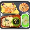 4/28(火)の昼食は「豚肉と豆腐の玉子とじ」