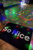 音楽と光を浴びに来てください「フロアにきらめく光と So Nice の夜」