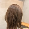 赤みブラウン×外ハネレイヤーでやわらかボブに