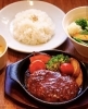 「松阪牛を使ったハンバーグは絶品です！」