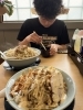 頑張った息子と二郎系インスパイア「朝は自販機3台、昼は息子のバスケ、夜は二郎インスパイア。「また食べたい」がんばる理由になる餃子へ」