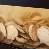 ランチに生ホタテはいかがでしょうか？当店では、新鮮なホタテを水槽で管理してます！