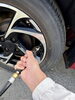 「夏タイヤのメンテナンスはOKですか？車検のコバックでは、無料CKからタイヤ販売まで対応しております！」