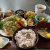 「７日（木）～８日（金）は臨時休業です。」