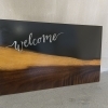 木とレジンでつくった「welcome」ボードのご紹介