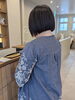 女性らしい丸みボブヘアー「紫ブラウンでつくる艶ボブ、パツっとヘイリースタイル」