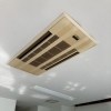 松戸市の戸建てリビングで天井カセットエアコンを三菱 霧ヶ峰 MLZ-W5022ASへ交換【夏前の予防交換】