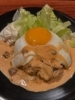 「期間限定・目玉焼きのせトマトカルボナーラハンバーグ登場！」