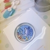 しあわせマルシェ作品紹介｜イルカさんマグネット缶のディンプルアート体験