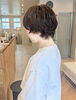旬なショートヘアで印象チェンジ「丸みと軽さをバランス良く合わせたナチュラルショート」