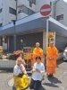「ワリタイ古式マッサージにお坊さんが来てくれました！タイのお清めセレモニーの様子」