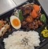 「本日の日替わり弁当は鶏の甘酢あん＆味たまごです」