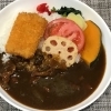 本日のAランチは　野菜たっぷりエビカツカレー🍛
