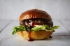 ジューシーなあらびきミンチ100％のパテを使用したテリヤキバーガー「The BEACH BURGER HOUSEの絶品テリヤキバーガー🍔」
