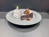 「別腹のスイーツタイムはいかが？ケーキやブラウニーに＋250円でドリンクセットにできるお得な休憩スポット！」