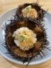 ウニ入り贅沢ごはん「殻ごと楽しむ贅沢な一口　殻付きウニごはん」