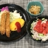 本日のAランチは　冷しゃぶ風とエビフライ