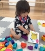 「みんなでブロックあそび｜色や形にふれながらじっくり遊びました」
