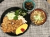 「本日のAランチは　山賊焼きときのこのけんちん汁」