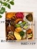 丁寧な手仕事が光る彩り豊かなお弁当「マルシェ限定！5月メニューをぎゅっと詰めたスペシャル弁当」