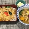 本日のAランチは　親子丼におぶっこ風汁