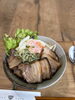 ほっぺたが落ちるしっとり煮込み「新メニュー・炙りチャーシュー丼ランチのご紹介」