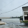 本日の水門BAY（幸崎川）「【6月2日】雨の幸崎川と昭和のポンプ場。肌寒い夏日に今年初のゴーヤチャンプルー！明日は一転して30℃予報 ☔️🍱」