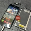 液晶パネルとインカメ故障のiPhoneSE3