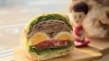満腹メシ！断面映えるサンドイッチ「ボリューミーなサンドイッチでお腹を満たして　ビジュ良し！豚っ玉トマト」