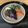 自家製の糠床と塩麹で、ぬか麹漬けを仕込んでいます
