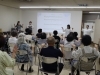 大学生によるレクリエーションの様子「ふれあいサロンを紹介します」