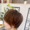 首元すっきり、大人可愛い丸みショート