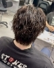 「サーフカールでつくるラフなミディアムスタイル」