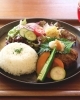 「りあん定番人気ランチ！のっけ野菜のハンバーグ🥩」
