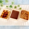 水羊羹にわらび餅、冷たいみたらし白玉。暑い季節にぴったりな、冷たい涼菓をご用意しております。