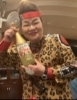個性溢れるママとお酒で乾杯「24Kゴールドボトルで今夜も楽しく乾杯♪」
