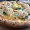 6月限定おすすめピッツァ「甘海老のタルタルとストラッチャチーズ、レモンのPizza」