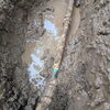 庭で給湯管が破裂し水が噴き出した緊急対応事例のご紹介