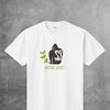 ゴリラモチーフの「SILVER BACK」オリジナルアートTシャツ