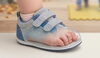 合わない靴で起こりやすい前滑り…指が靴の中で丸まります「3〜4歳「すぐ座り込む」その疲れやすさ、靴が原因かもしれません」