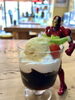 アインメンが添えた至福「アイアンマンやC-3POと一緒に♪カフェスイーツで楽しいひと休み」