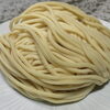 「つるもち食感の中太麺、ぜひお試しください」