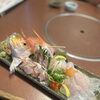 料理長一本釣り「蓮子鯛炙り」と天然真鯛松皮造り・岩牡蠣で初夏の味覚をどうぞ