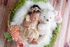 「くまさんとぎゅっと♡ベージュレースのナチュラルニューボーンフォト」