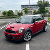 赤いMINIクーパーSで、毎日の送迎と週末ドライブをもっと楽しく