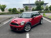 「赤いMINIクーパーSで、毎日の送迎と週末ドライブをもっと楽しく」
