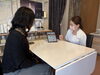 丁寧なカウンセリングで美肌へ導く「タブレットを使ったスキンチェックとカウンセリングの時間」