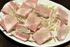 新鮮野菜と絡まる絶品肉「三重県産さくらポーク使用！豚塩焼きのご紹介」