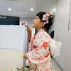 台湾で楽しむ浴衣コーデ—花バスケットがポイントの海外フォト